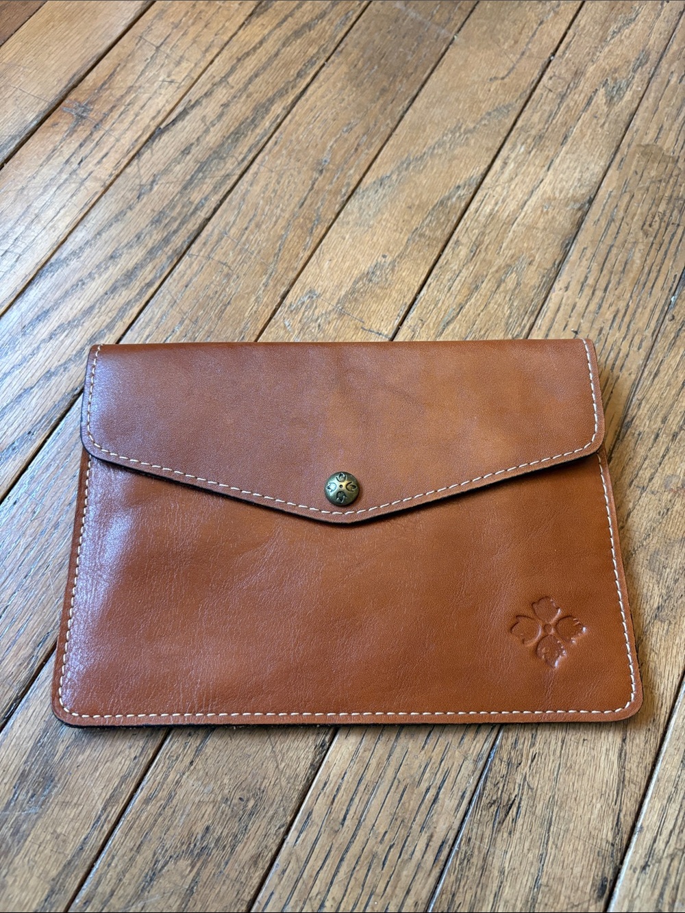 Patricia Nash Tan Leather Envelope Wallet